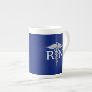 Registrerat Nurse RN Silver Caduceus på marinblått Benporslin Mugg