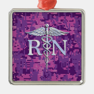 Registrerat Nurse RN Silver Caduceus på Rosa Camo Julgransprydnad Metall