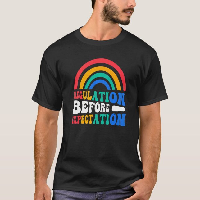 Reglering före förväntan t shirt (Framsida)