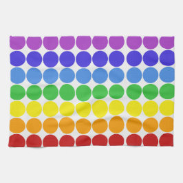 Regnbågcirklar som är färgade på vitt kökshandduk