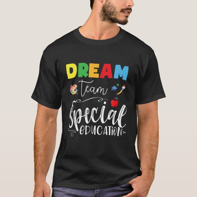 Regnbåge Dream Team Exceptionell utbildning SPED B T Shirt (Framsida)