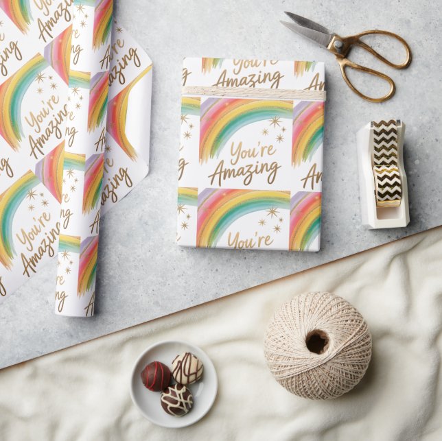 Regnbåge med guldglitter och texten "Du är fantast Presentpapper (Hantverk)