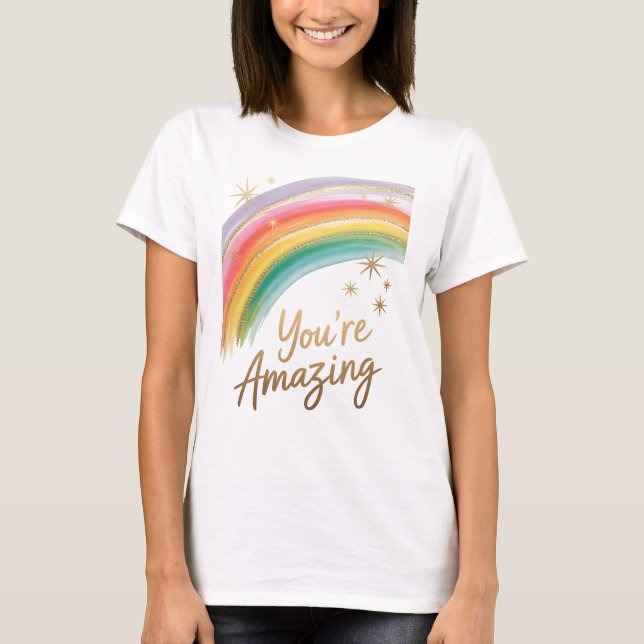 Regnbåge med guldglitter och texten "Du är fantast T Shirt (Framsida)