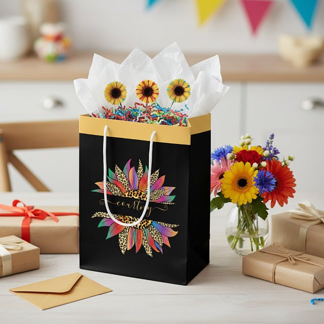 Regnbåge och leopardtryck personlig  medium gi (Skapare uppladdad)