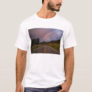 Regnbåge och väg t shirt