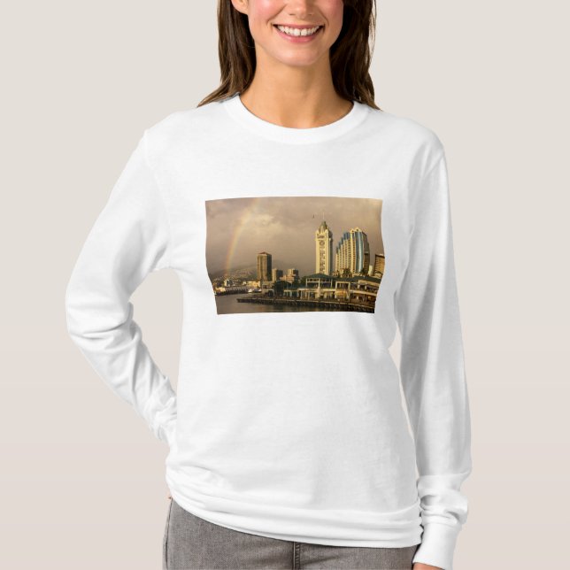 Regnbåge över Honolulu, Hawaii, USA 2 T Shirt (Framsida)