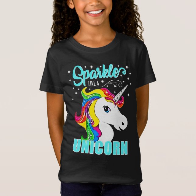 Regnbågegnistranågot liknande stjärnor för en tee shirt (Framsida)
