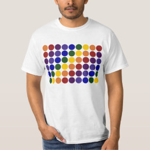 Regnbågepolka dots på vit t shirt
