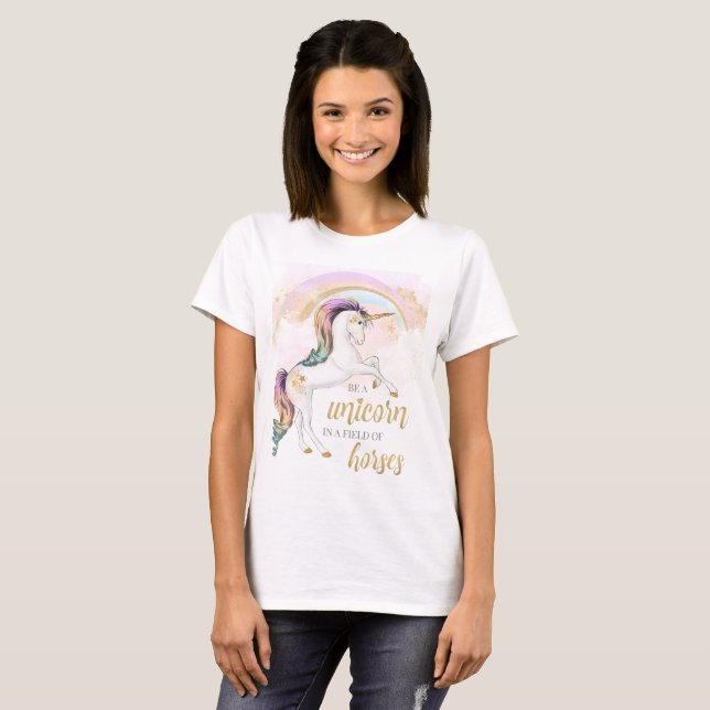 RegnbågeUnicornkvinna TShirt T-shirt (Hel framsida)