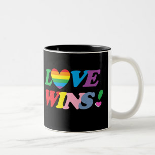 Regnbågs kärlek vinner hjärta HBTQ Två-Tonad Mugg