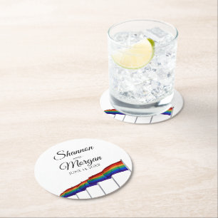 Regnbågsflaggor för HBTQ-bröllop Underlägg Papper Rund