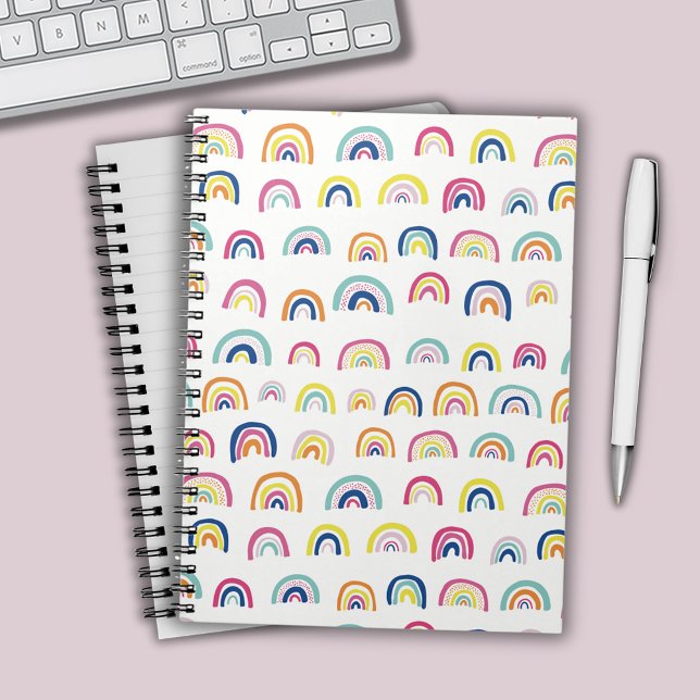 Regnbågsvattenfärg mönster anteckningsbok (Rainbow patterned notebook.)