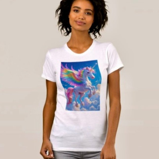 Regnbågsvingad dansande enhörning  t shirt (Comfy tri-blend women’s tee feminine fit, scoop neck, short sleeves, relaxed fit.  
)