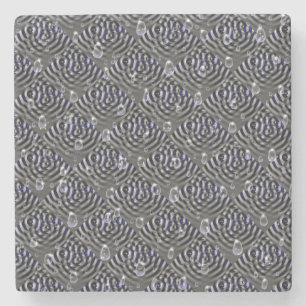 Regndroppar på blå grått Metall Stenunderlägg