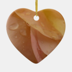 Regndroppar på Ro Petals Rosa Peach Blommigt Julgransprydnad Keramik