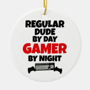 Regular Boy by Day Gamer by Natt Julgransprydnad Keramik