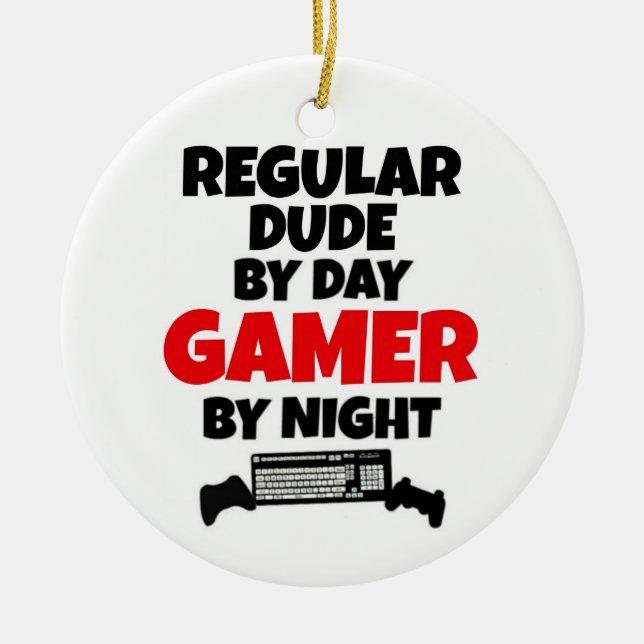 Regular Boy by Day Gamer by Natt Julgransprydnad Keramik (Framsidan)
