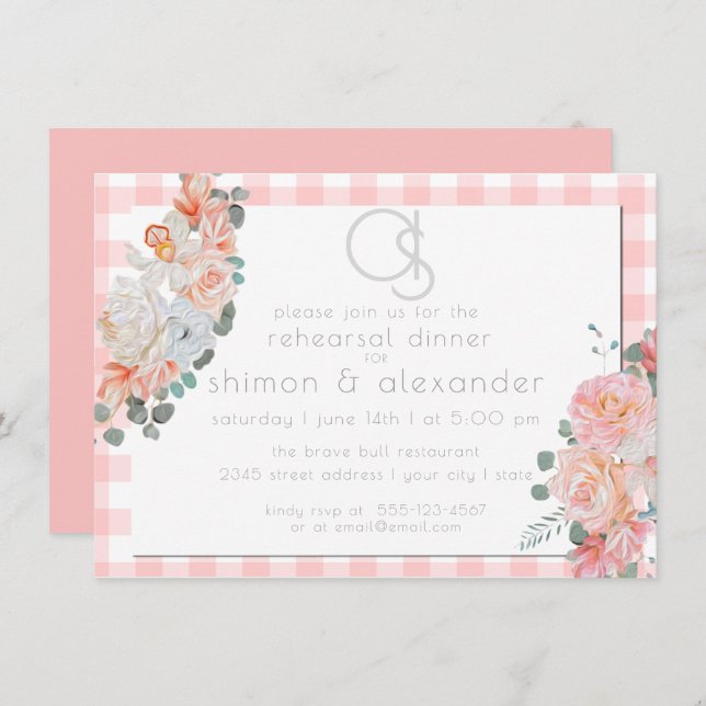 Rehearsal Dinner | Monogram Coral Gingham Blommigt Inbjudningar (Fram/baksida)