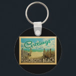 RehoBåde Beach Vintage resor Nyckelring<br><div class="desc">I Hälsning från RehoBåde Beach-vintagens vykort finns en sandstrand med en vacker turkoshav över vatten och över havet,  ett blå himmel med gigantiska vita moln. I vintage resor stil.</div>