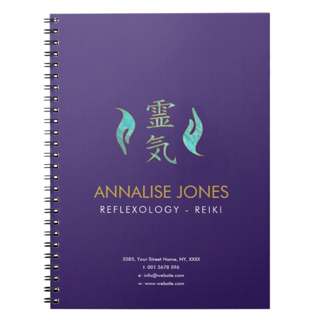 Reiki som läker händer och guldsymboler anteckningsbok med spiral (Framsidan)