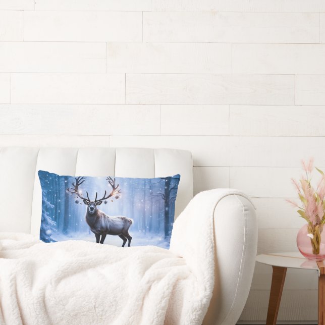 Reindeer i Magic Forest Lumbar Pillow Lumbarkudde (Soffa)