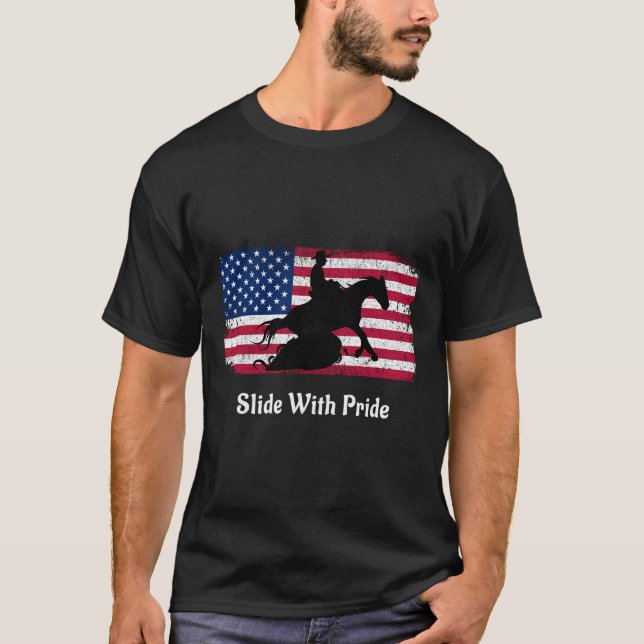 Reining Horse Sliding Stop Patriotic American Flag T Shirt (Framsida)