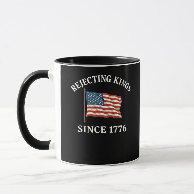 Rejecting Kings Since 1776 Essential Style Mugg (Vänster)