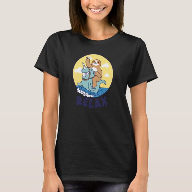Relax Sloth riding a narwhal Cute Ocean Creature S T Shirt (Framsida)