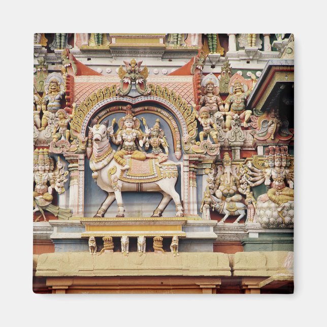 Relief som skildrar Shiva och Parvati ridning Magnet (Framsidan)