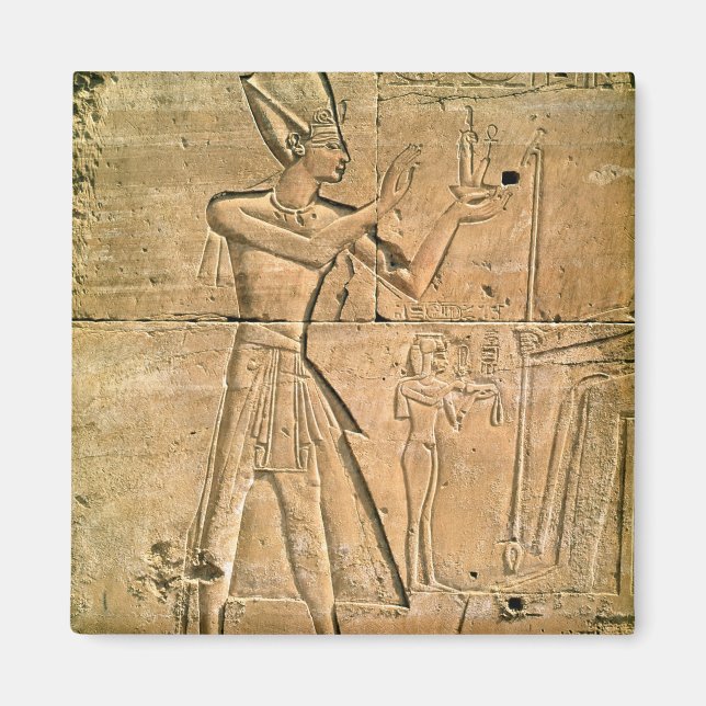 Relief som skildrar Tuthmosis III skapar och Magnet (Framsidan)