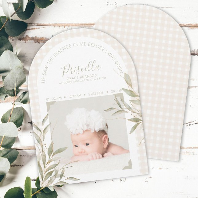 Religiös Gingham Foto Födelse Tillkännagivande Kor (Elegant religious birth announcement with photo, soft gingham, gold accents, and personalization)