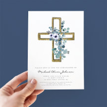Religiöst kors blomster eukalyptus pojke dop