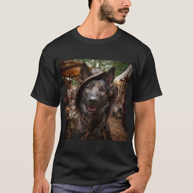 Renaissance Faire Dogs: Dutch Shepherd T Shirt (Framsida)