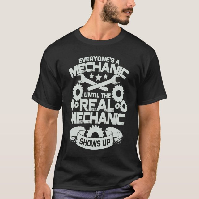 Reparerande mekaniker t shirt (Framsida)