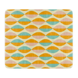 Repeating geometric pattern in beige background