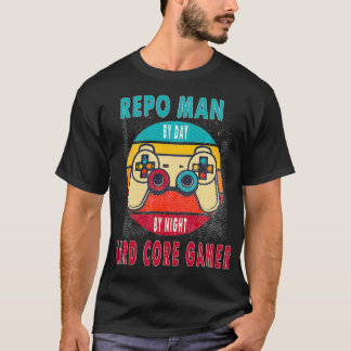 Repo man efter dag med spelspelspelspelsspel med h t shirt