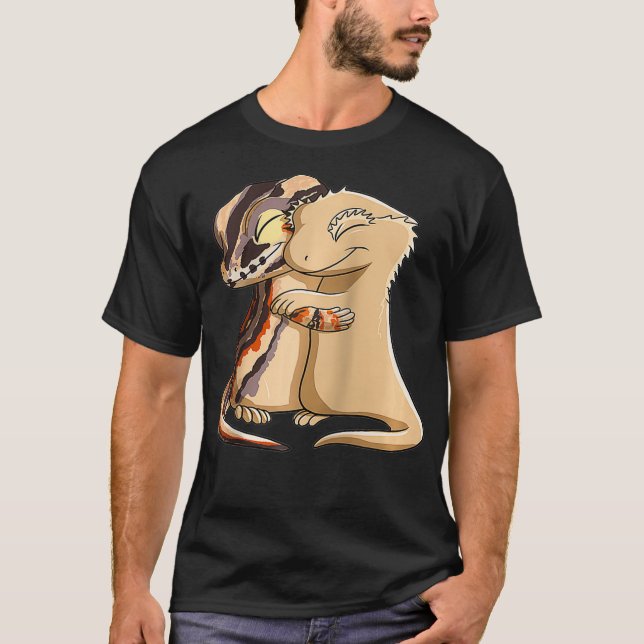 Reptile Gargoyle Gecko Hugging Crested Gecko  T Shirt (Framsida)