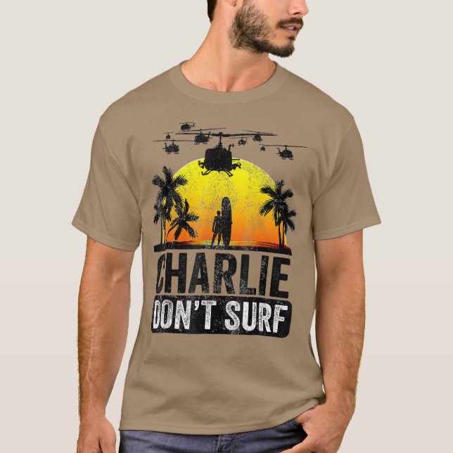 Rertro Vintage Charlie Dont Surfa T Shirt (Framsida)