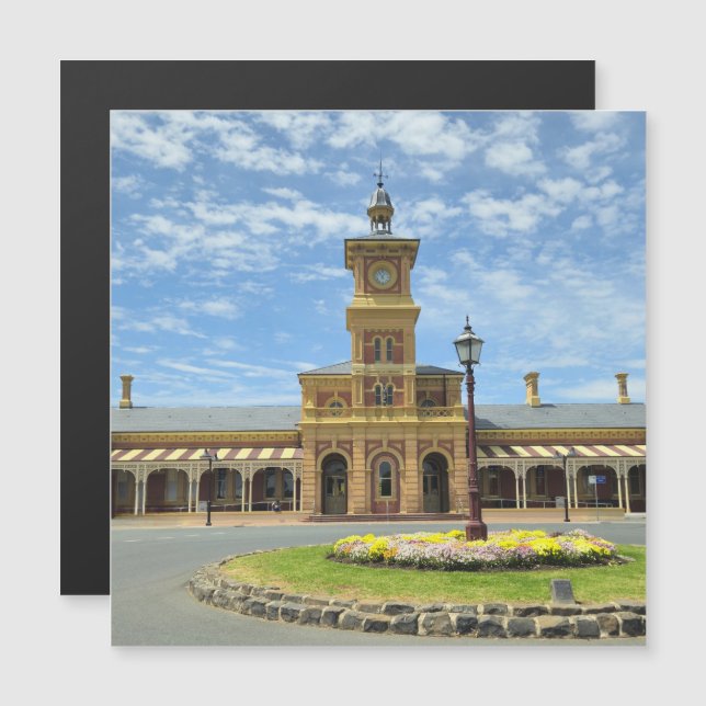 Resa genom tiden på Albury Station (Fram/baksida)
