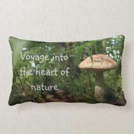 Resa in i naturdekorativ kudde