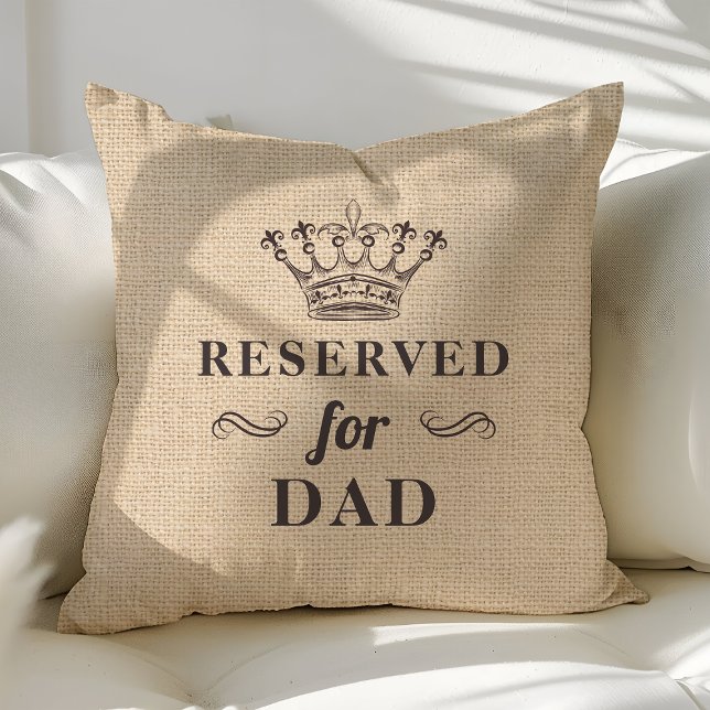 Reserverad för pappa rolig personlig monogram kudde (Skapare uppladdad)