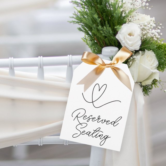 Reserverad stor Märkre vid sittande dörr Heart Brö (Skapare uppladdad)