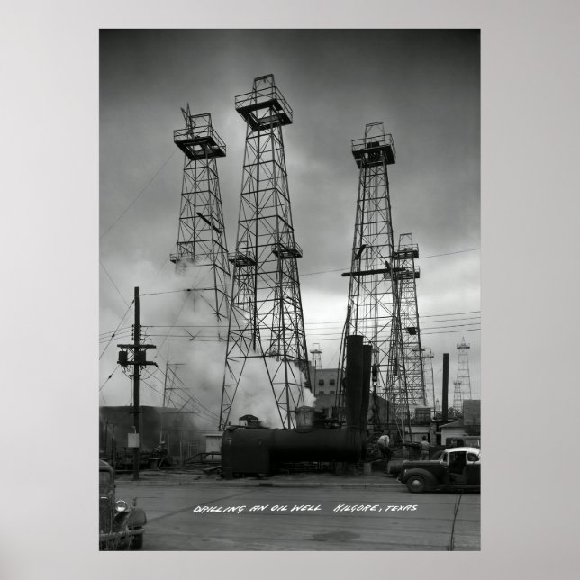 RESIDENTIELL OLJEDRILLING I KILGORE TEXAS c. 1935 Poster (Framsidan)
