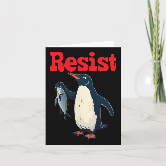 Resistenguin Holding Fish Protest Funny Graphic Kort (Framsida)