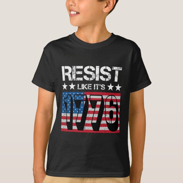 Resistens som 1776 t shirt (Framsida)