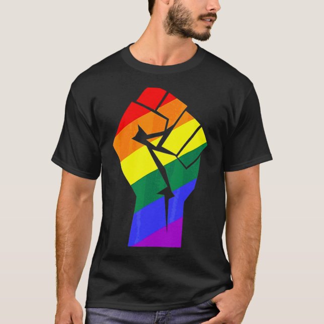 Resistent Fist Rainbow Flagga Gay pride T Shirt (Framsida)