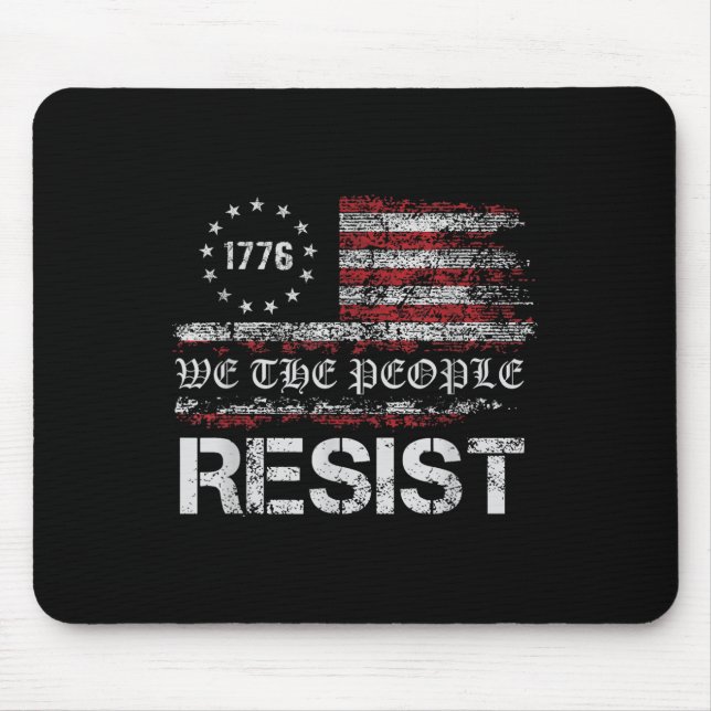 Resistent Trump Protest against Policy US Flagga w Musmatta (Framsidan)