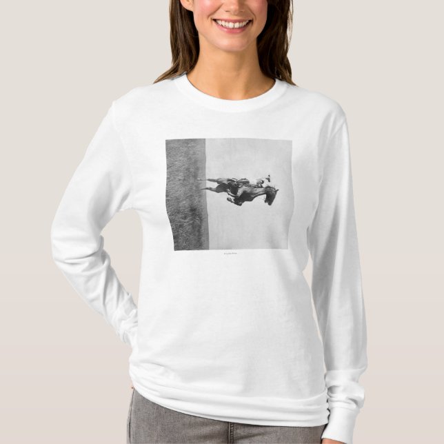 Resningen för CowboyrittBronco på dess Hing lägger Tee (Framsida)