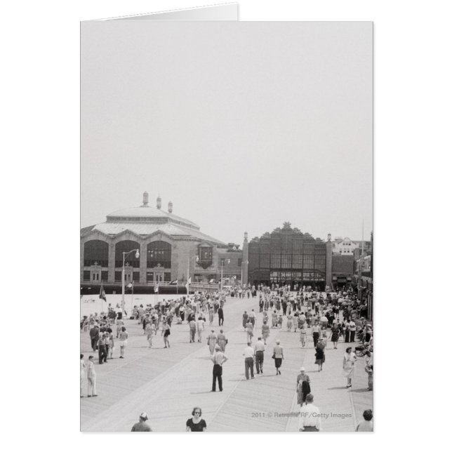 Resort för turister på esplanad hälsningskort (Framsidan)