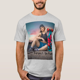 Respektera åkturen – Skater tjejpower vid solnedgå T Shirt